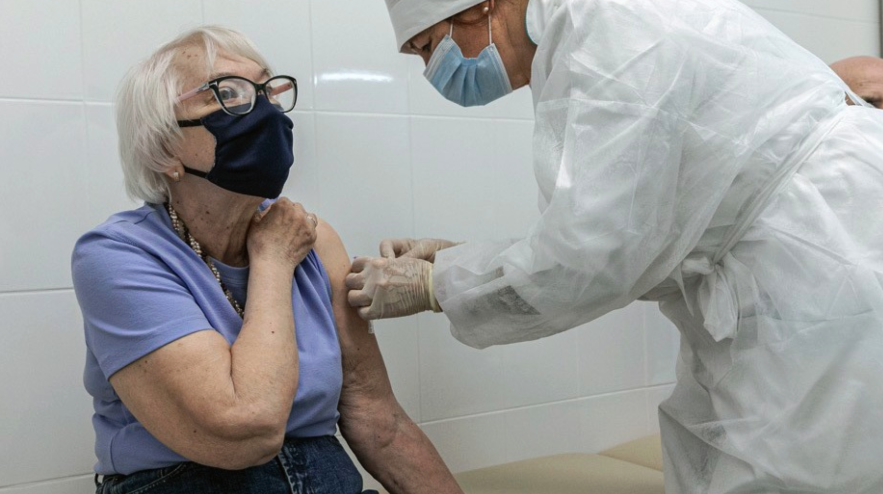 100,000회 분량의 얀센 백신이 코백스를 통해 우크라이나에 전달되었습니다 이미지